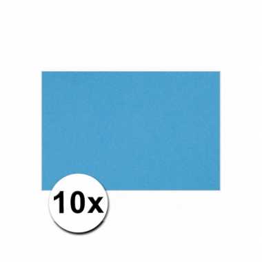 10 turquoise kartonnen vellen a4