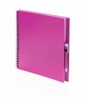 Tekeningenboek roze met pen